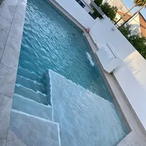  Alloggio in famiglia Mediterranean House - Privadas En Casa Compartida